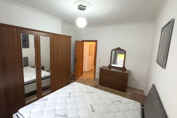 Shtepi me qera Apartament ne Tirane, 1+1, Mobilimi E mobiluar, Pagesa 65,000  Leke.