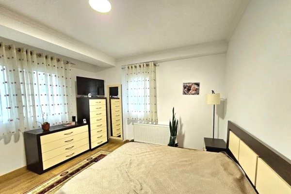Shtepi me qera Apartament ne Tirane, 2+1, Mobilimi E mobiluar, Pagesa 700  Euro.