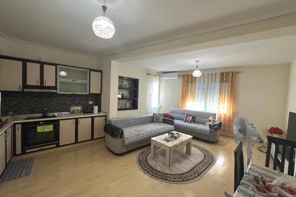 Shtepi ne shitje 1+1 ne Tirane - 9,500,000 Leke