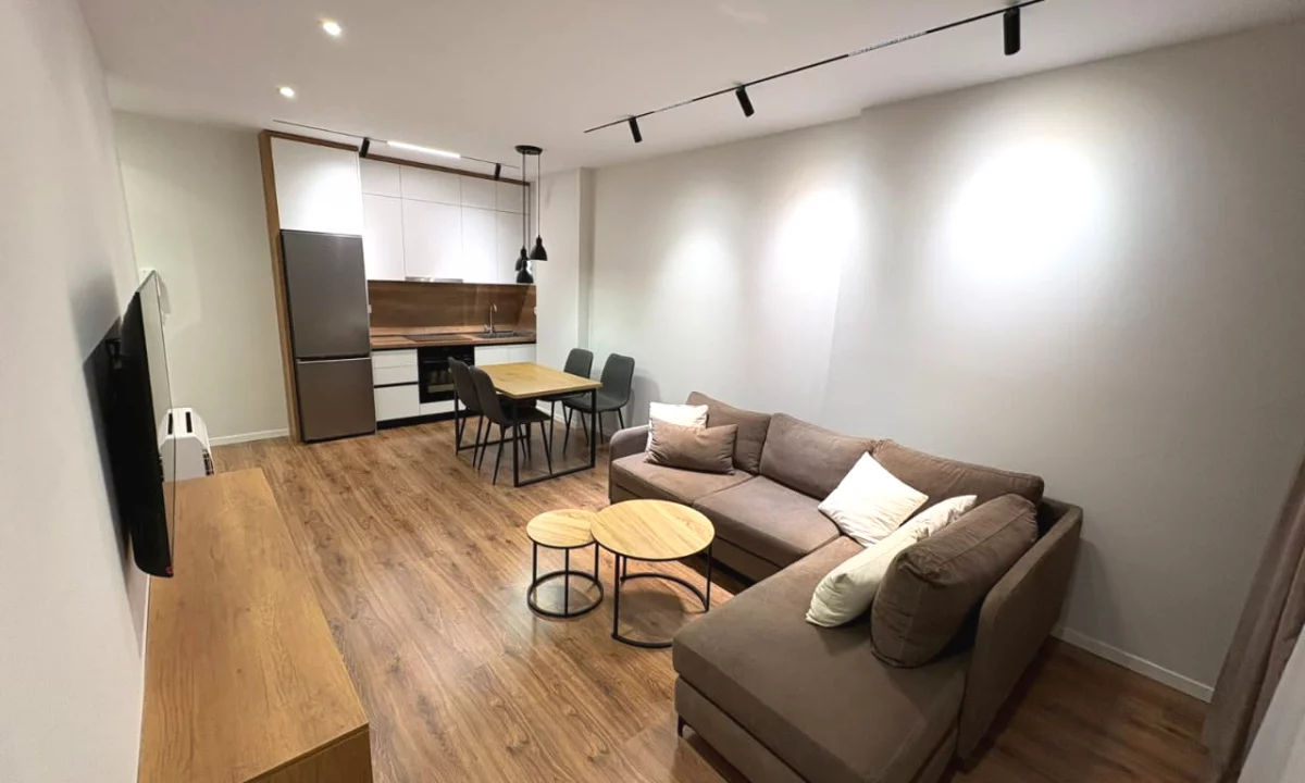 Shtepi me qera Apartament ne Tirane, 1+1, Mobilimi E mobiluar, Pagesa 57,000  Leke.