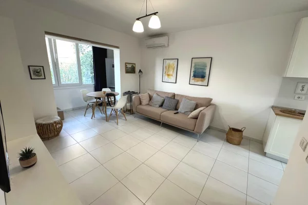 Shtepi ne shitje 1+1 ne Tirane - 120,000 Euro