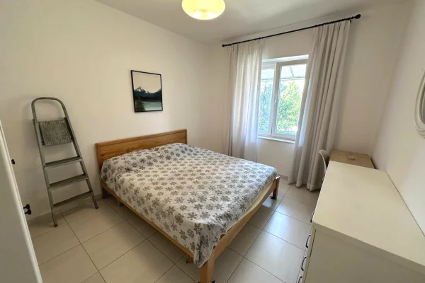 Shtepi ne shitje Apartament ne Tirane, 1+1, Mobilimi E mobiluar, Pagesa 120,000  Euro.