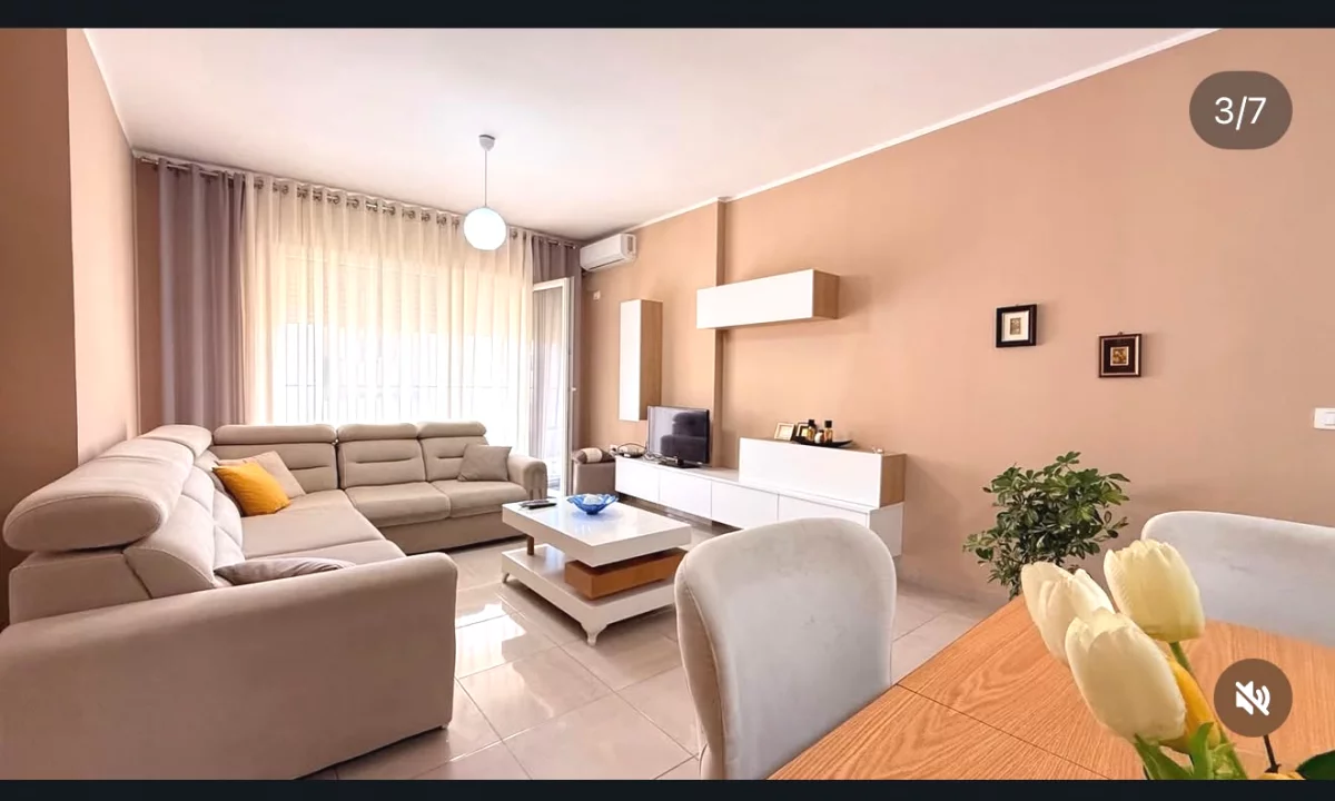 Shtepi me qera Apartament ne Tirane, 2+1, Mobilimi E mobiluar, Pagesa 60,000  Leke.