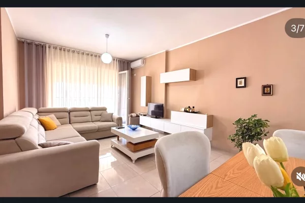 🏢Pas Ish Restorant Durresit,jepet me qera apartament ,2+1+2, i mobiluar 60,000Leke