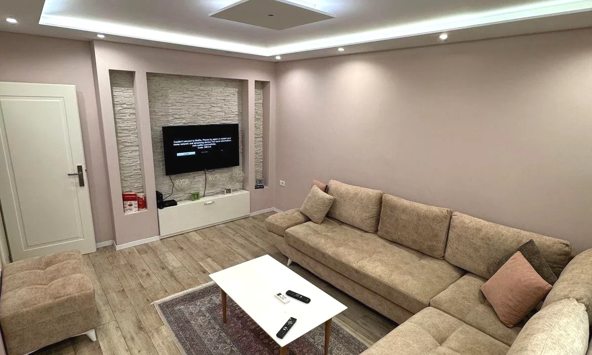 Shtepi me qera Apartament ne Tirane, 1+1, Mobilimi E mobiluar, Pagesa 60,000  Leke.
