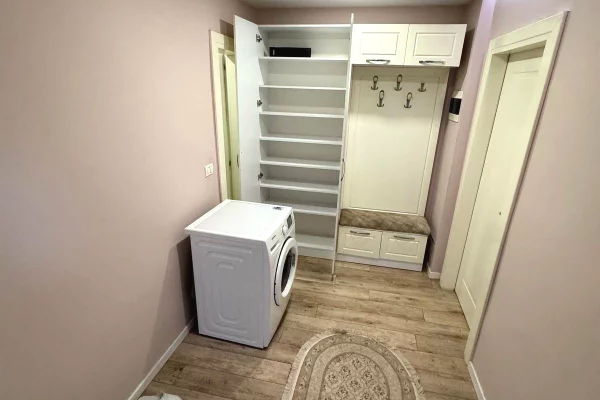 Shtepi me qera Apartament ne Tirane, 1+1, Mobilimi E mobiluar, Pagesa 60,000  Leke.