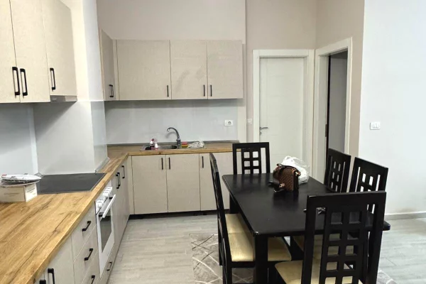 Shtepi me qera Apartament ne Tirane, 1+1, Mobilimi E mobiluar, Pagesa 50,000  Leke.