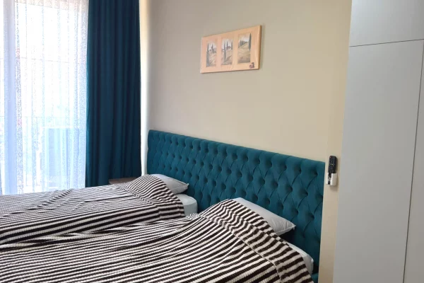 Shtepi me qera Apartament ne Tirane, 2+1, Mobilimi E mobiluar, Pagesa 80,000  Leke.
