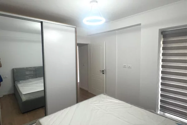 Shtepi me qera Apartament ne Tirane, 1+1, Mobilimi E mobiluar, Pagesa 600  Euro.