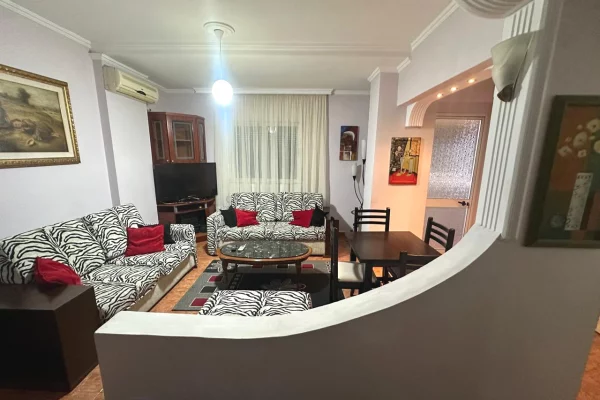 Shtepi me qera 2+1 ne Tirane - 55,000 Leke