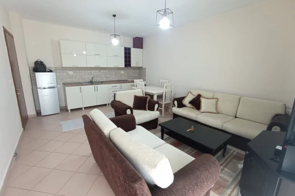 🏢Rruga Siri Kodra,prane Big Market jepet me qera apartament 2+1+2,i mobiluar 65,000Leke  