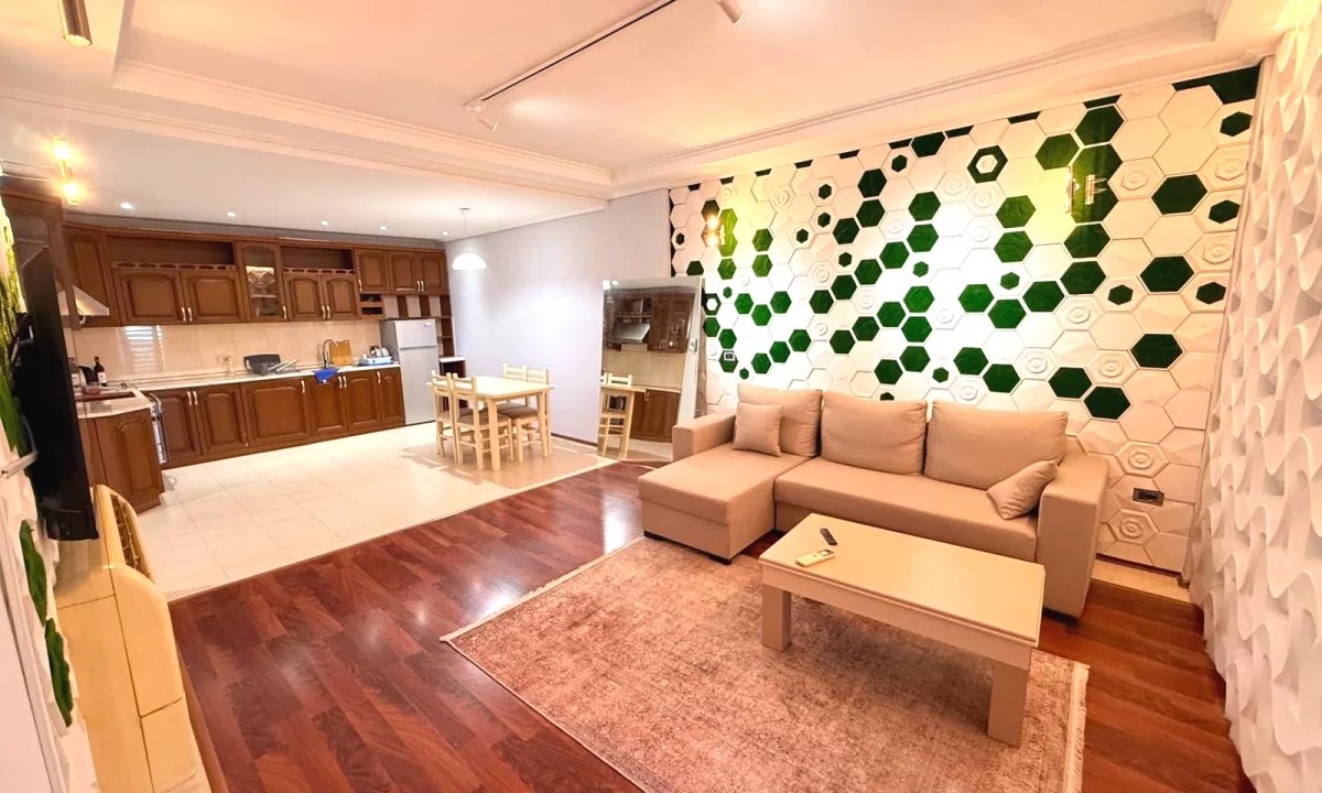 Shtepi me qera Apartament ne Tirane, 2+1, Mobilimi E mobiluar, Pagesa 900  Euro.