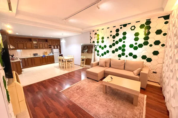 Shtepi me qera 2+1 ne Tirane - 900 Euro