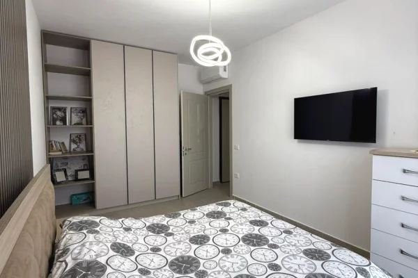 Shtepi me qera Apartament ne Tirane, 1+1, Mobilimi E mobiluar, Pagesa 60,000  Leke.