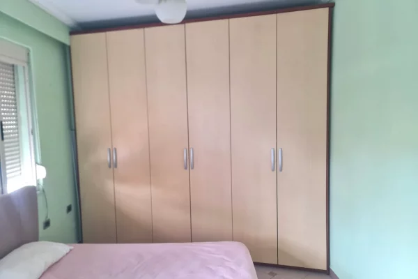 Shtepi me qera Apartament ne Tirane, 1+1, Mobilimi E mobiluar, Pagesa 65,000  Leke.