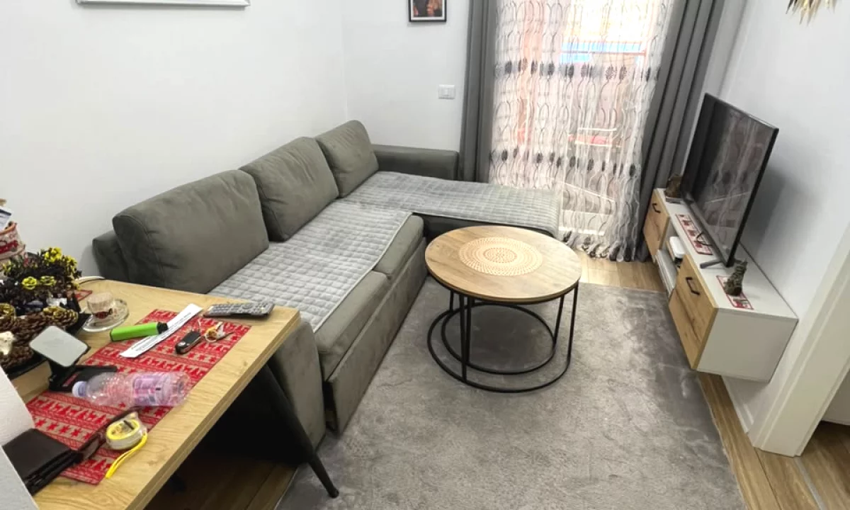 Shtepi me qera Apartament ne Tirane, 1+1, Mobilimi E mobiluar, Pagesa 40,000  Leke.