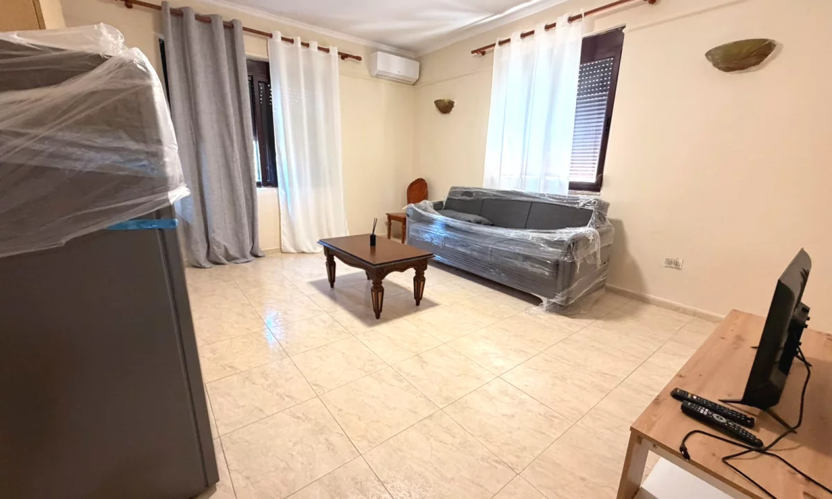 Shtepi me qera Apartament ne Tirane, 1+1, Mobilimi E mobiluar, Pagesa 45,000  Leke.