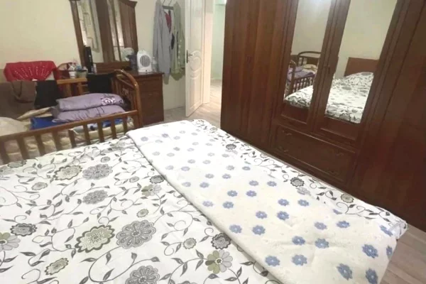 Shtepi me qera Apartament ne Tirane, 2+1, Mobilimi E mobiluar, Pagesa 50,000  Leke.
