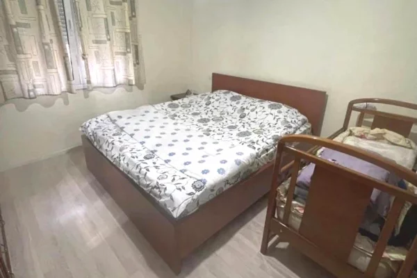 Shtepi me qera Apartament ne Tirane, 2+1, Mobilimi E mobiluar, Pagesa 50,000  Leke.