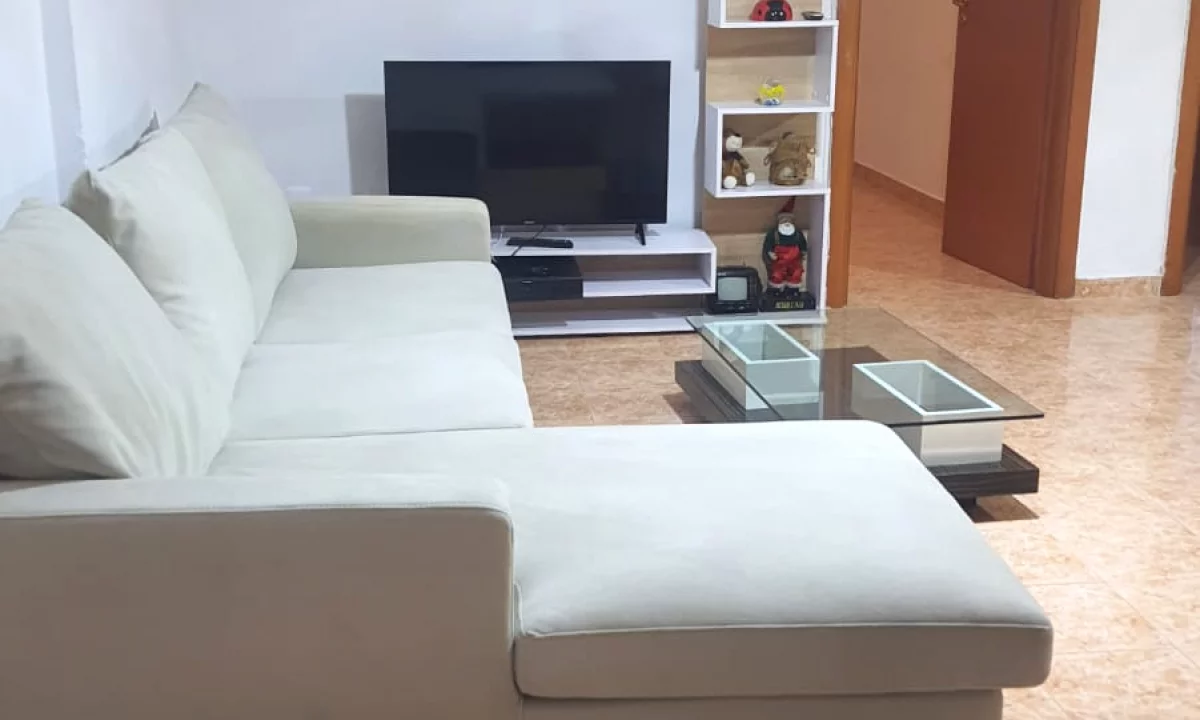Shtepi me qera Apartament ne Tirane, 2+1, Mobilimi E mobiluar, Pagesa 55,000  Leke.
