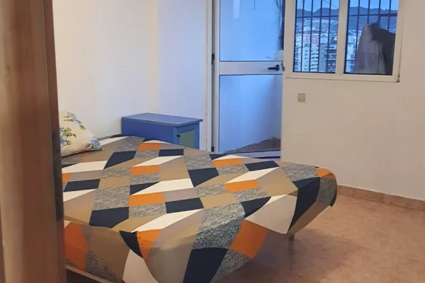 Shtepi me qera Apartament ne Tirane, 2+1, Mobilimi E mobiluar, Pagesa 55,000  Leke.