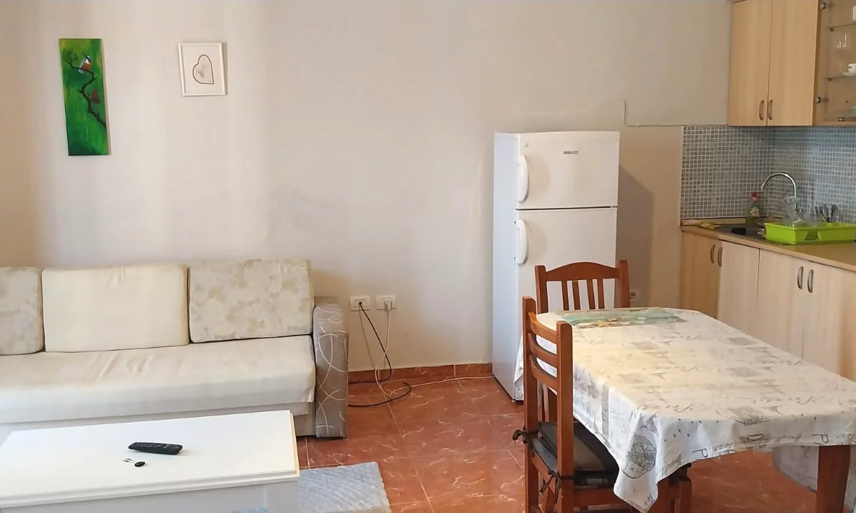 Shtepi me qera Apartament ne Tirane, 1+1, Mobilimi E mobiluar, Pagesa 52,000  Leke.