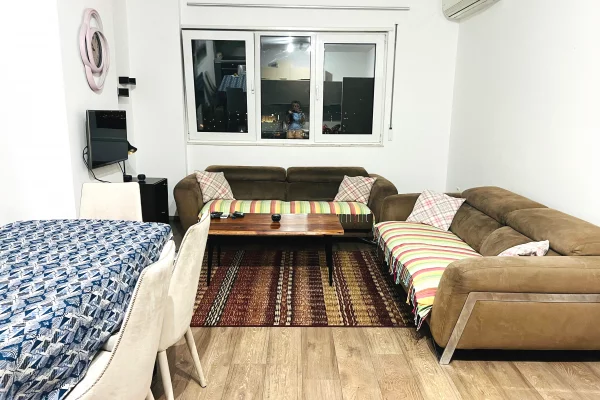 Pas Institutit Harry Fultz,Rr.Panorama jepet me qera apartament 2+1,i mobiluar.  700Euro  
