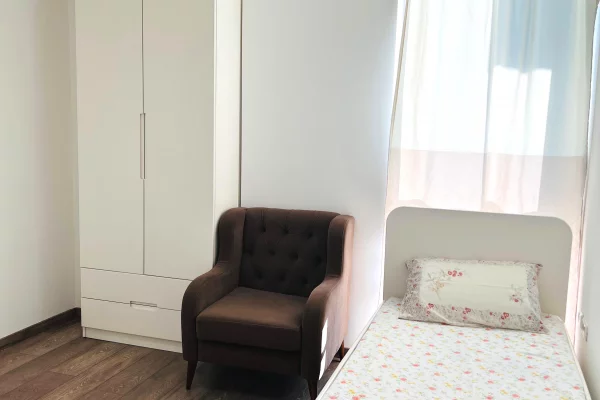 Shtepi me qera Apartament ne Tirane, 2+1, Mobilimi E mobiluar, Pagesa 700  Euro.