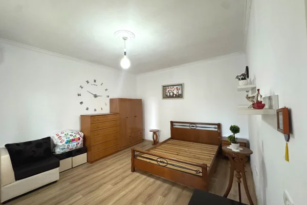 Shtepi me qera Vila Luksoze ne Tirane, 2+1, Mobilimi E mobiluar, Pagesa 40,000  Leke.