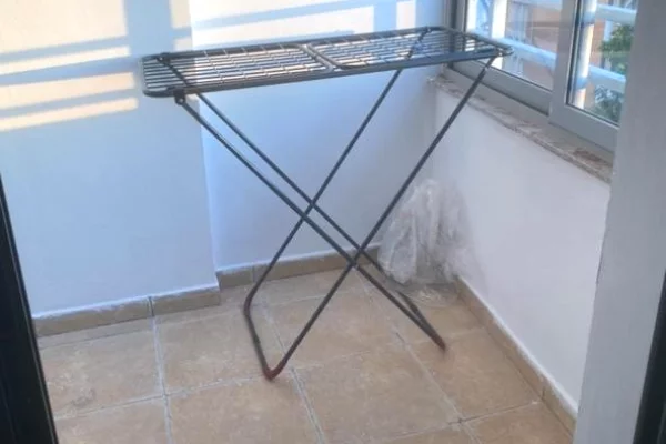 Shtepi me qera Apartament ne Tirane, 1+1, Mobilimi E mobiluar, Pagesa 50,000  Leke.