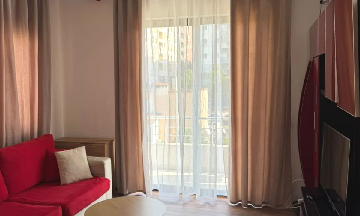 Shtepi me qera Apartament ne Tirane, 1+1, Mobilimi E mobiluar, Pagesa 55,000  Leke.