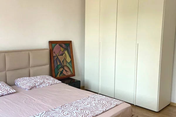 Shtepi me qera Apartament ne Tirane, 1+1, Mobilimi E mobiluar, Pagesa 65,000  Leke.