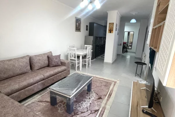 Shtepi me qera Apartament ne Tirane, 2+1, Mobilimi E mobiluar, Pagesa 55,000  Leke.