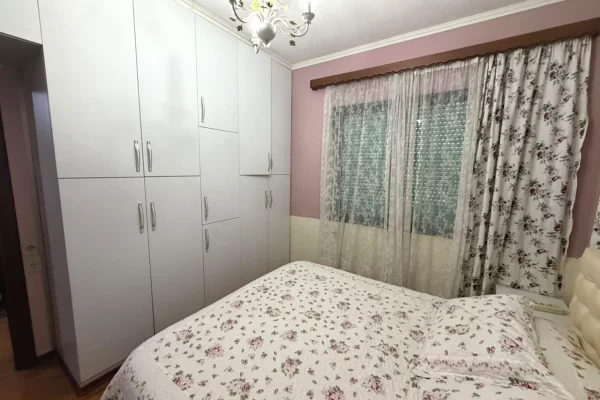 House for Sale Apartment in Tirana, 2+1, Furniture Furnished, Payment 184,000  Euro.