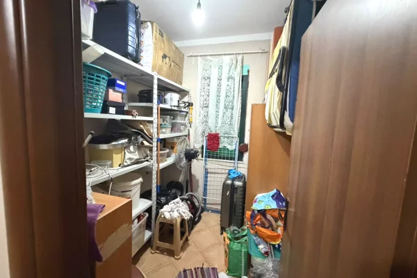 House for Sale Apartment in Tirana, 2+1, Furniture Furnished, Payment 184,000  Euro.