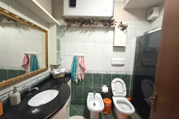 House for Sale Apartment in Tirana, 2+1, Furniture Furnished, Payment 184,000  Euro.