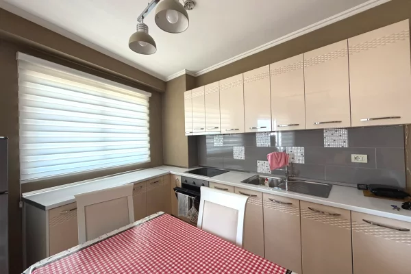 Shtepi me qera Apartament ne Tirane, 1+1, Mobilimi E mobiluar, Pagesa 50,000  Leke.