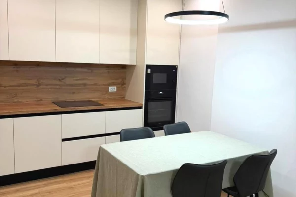 Shtepi me qera Apartament ne Tirane, 1+1, Mobilimi E mobiluar, Pagesa 78,000  Leke.