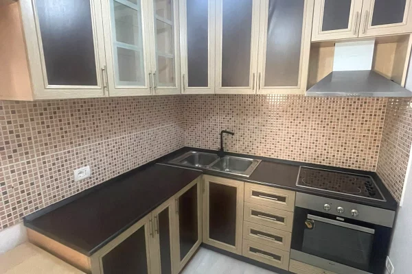 Shtepi me qera Apartament ne Tirane, 2+1, Mobilimi E mobiluar, Pagesa 65,000  Leke.