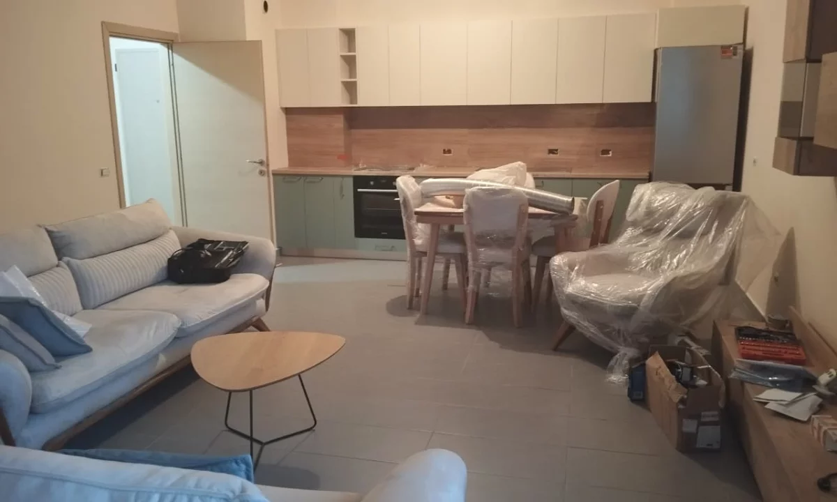 Shtepi me qera Apartament ne Tirane, 1+1, Mobilimi E mobiluar, Pagesa 600  Euro.