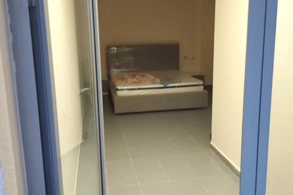 Shtepi me qera Apartament ne Tirane, 1+1, Mobilimi E mobiluar, Pagesa 600  Euro.