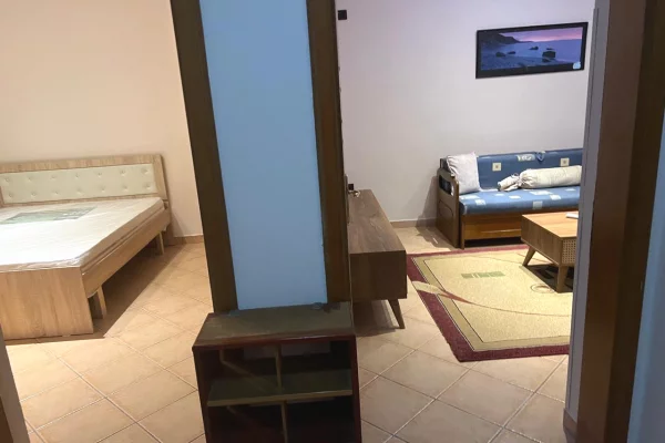 Shtepi me qera Apartament ne Tirane, 2+1, Mobilimi E mobiluar, Pagesa 50,000  Leke.