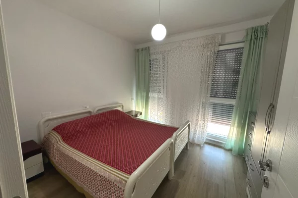 Shtepi me qera 1+1 ne Tirane - 400 Euro