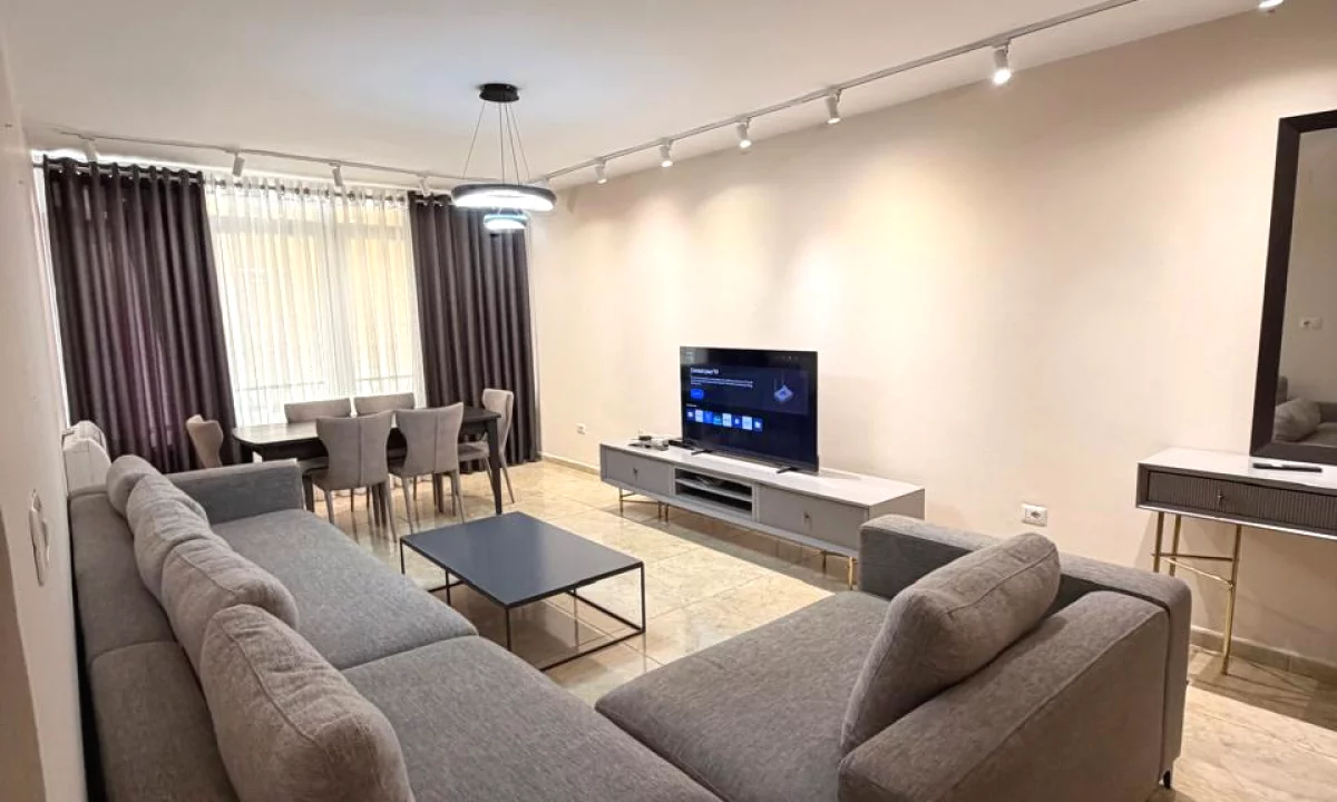 Shtepi me qera Apartament ne Tirane, 2+1, Mobilimi E mobiluar, Pagesa 80,000  Leke.