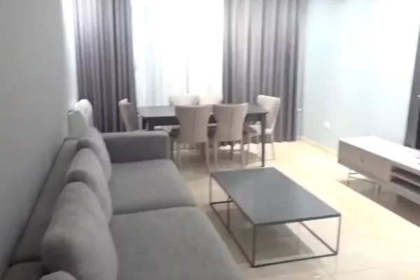 Rruga Dritan Hoxha, Kompleksi Karavan,jepet me qera apartament,2+1+2+parkim, 85,000 Leke