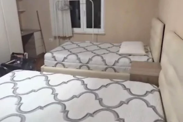 Shtepi me qera Apartament ne Tirane, 2+1, Mobilimi E mobiluar, Pagesa 85,000  Euro.