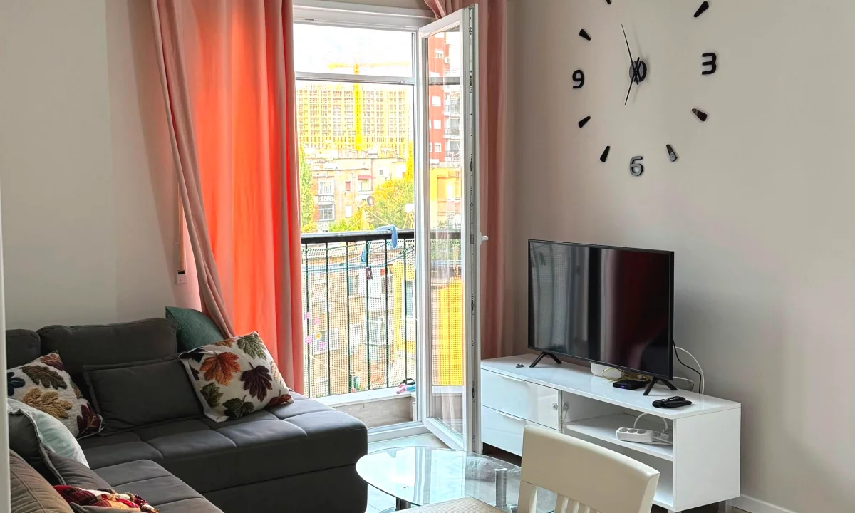 Shtepi me qera Apartament ne Tirane, 1+1, Mobilimi E mobiluar, Pagesa 55,000  Leke.