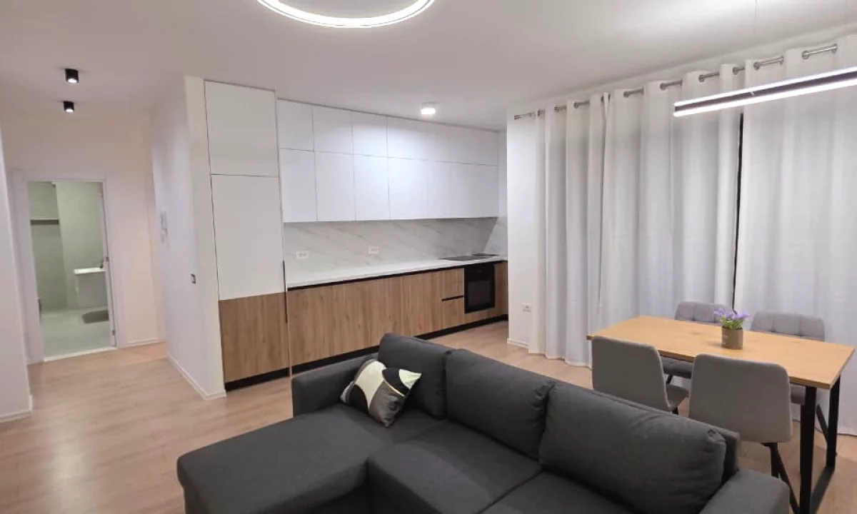 Shtepi me qera Apartament ne Tirane, 2+1, Mobilimi E mobiluar, Pagesa 75,000  Leke.