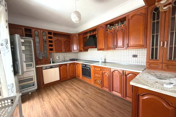 House for Rent Luxury villas in Tirana, 2+1, Furniture Furnished, Payment 55,000  Leke.