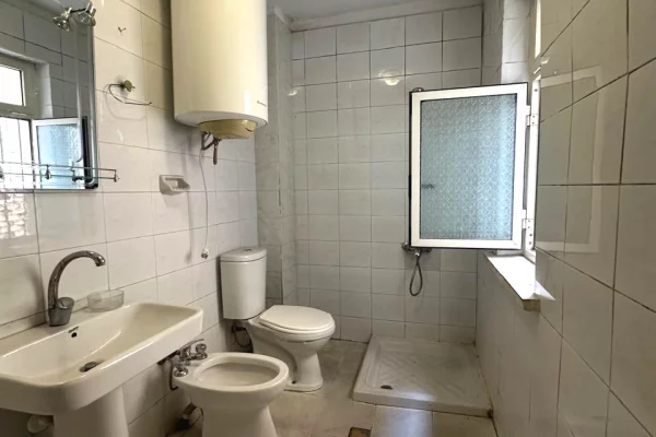 House for Sale Apartment in Tirana, 2+1, Furniture Furnished, Payment 155,000  Euro.